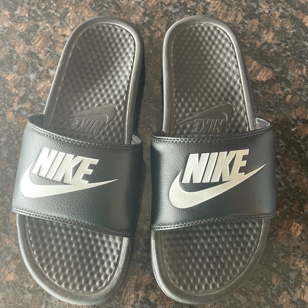 Nike sliders